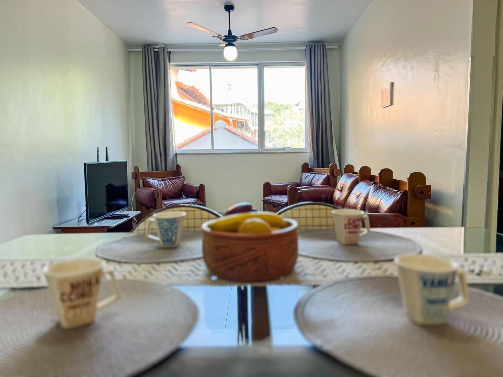 Apartamento Na Praia Do Forte - Poucos Passos Do Mar Кабо Фрио Екстериор снимка