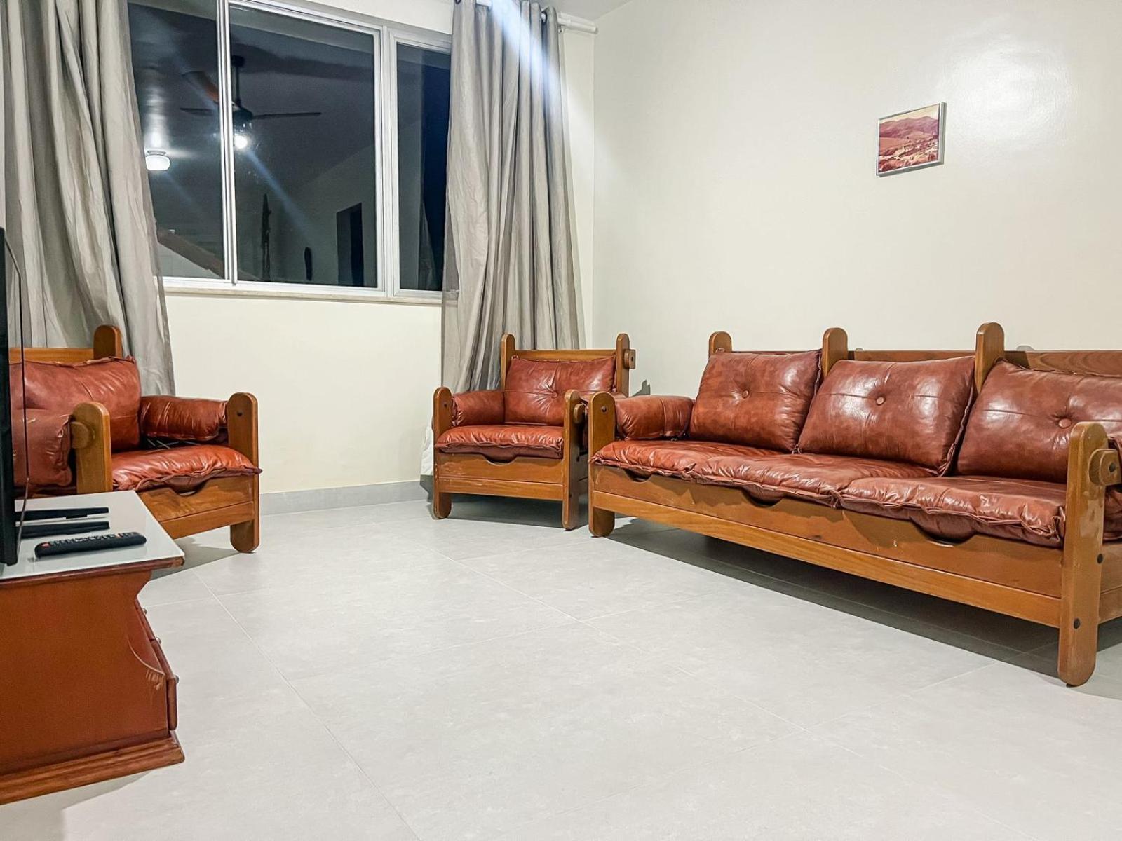 Apartamento Na Praia Do Forte - Poucos Passos Do Mar Кабо Фрио Екстериор снимка